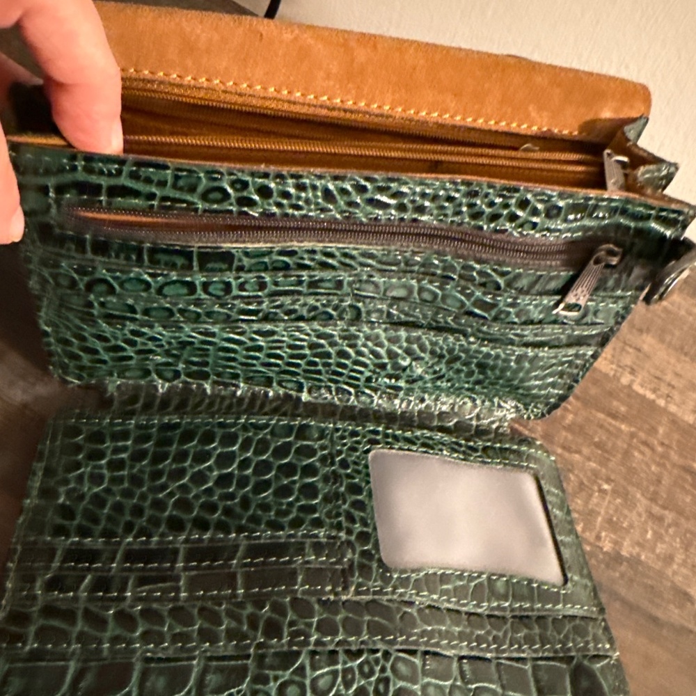 Patricia Nash Christmas pine green leather croc reptile crossbody & wallet  bag - Picture 12 of 16